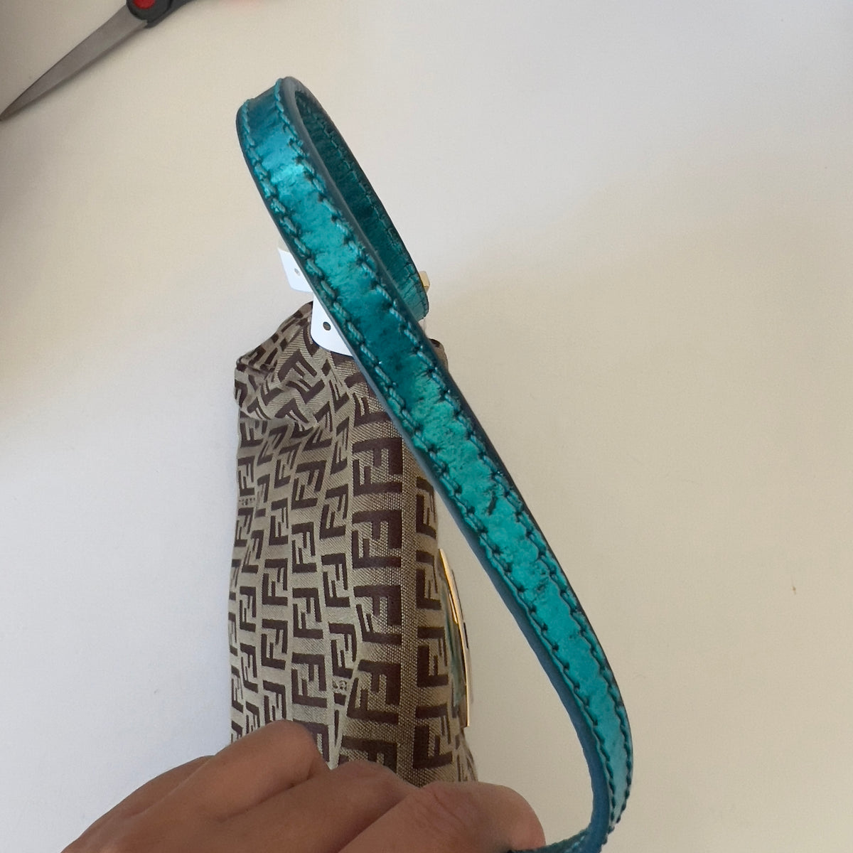 B Fendi Zucchino Mamma Baguette metallic blue
