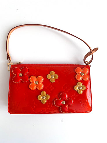 NWOT! Louis Vuitton Orange Sunset Monogram Vernis Lexington Fleurs Pochette Bag