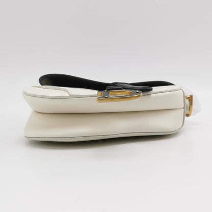 Saddle