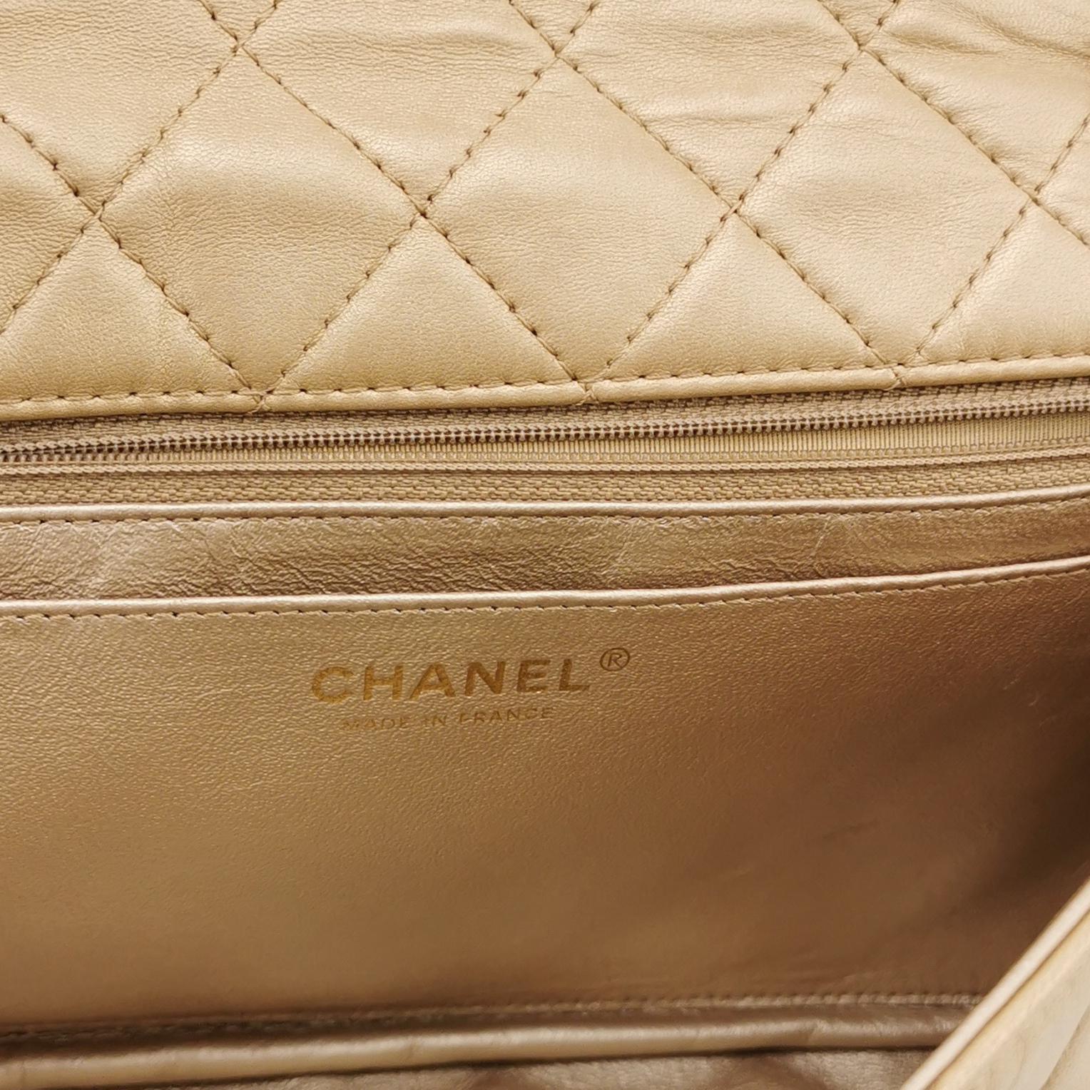 Classic Flap Seasonal limited Edition Large Lambskin quilted CC turn-lock
