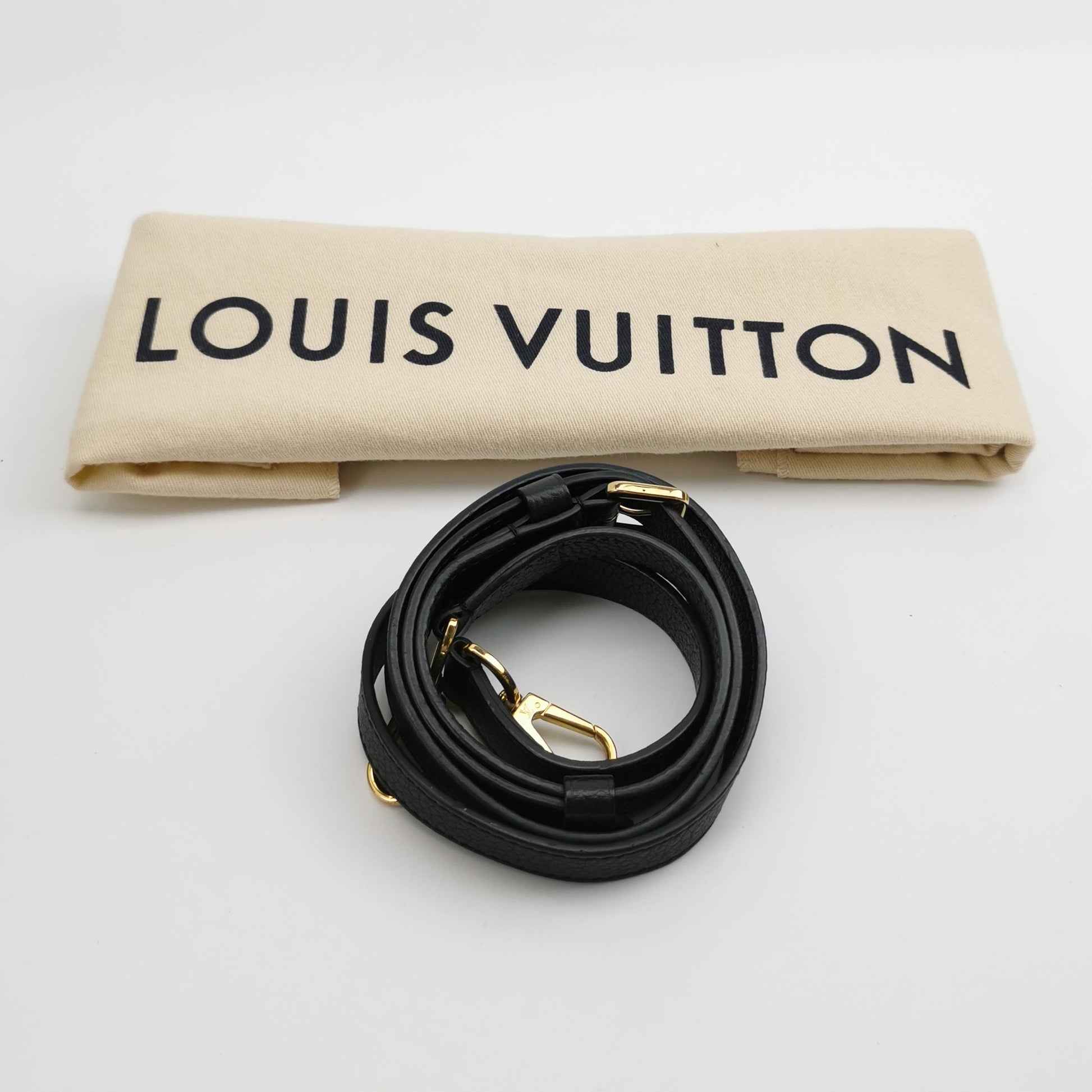 CapucinesBB Gold Gold LV