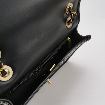 Classic Flap Seasonal limited Edition Medium Lambskin CC turn-lock