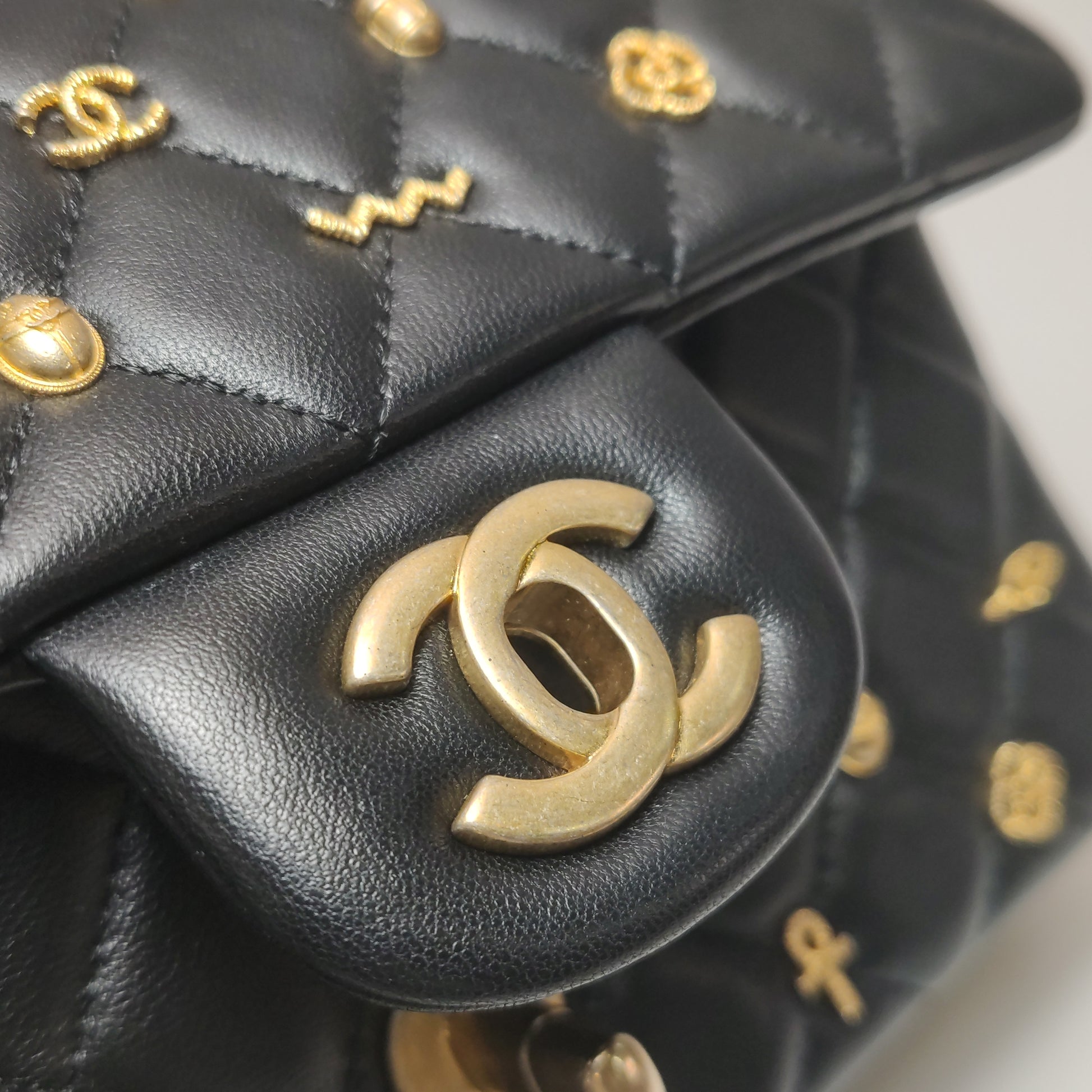 Flaw: Gold
