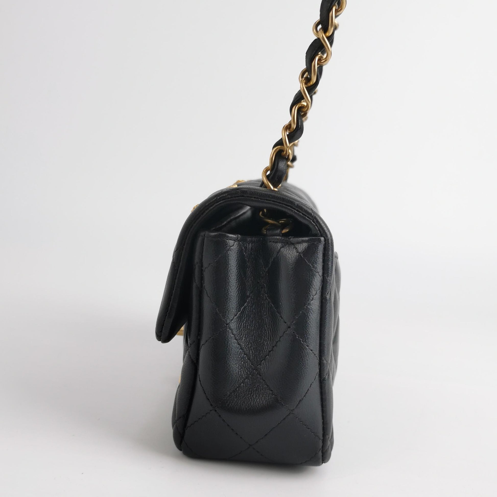 Classic Flap Seasonal limited Edition Mini Lambskin CC turn-lock