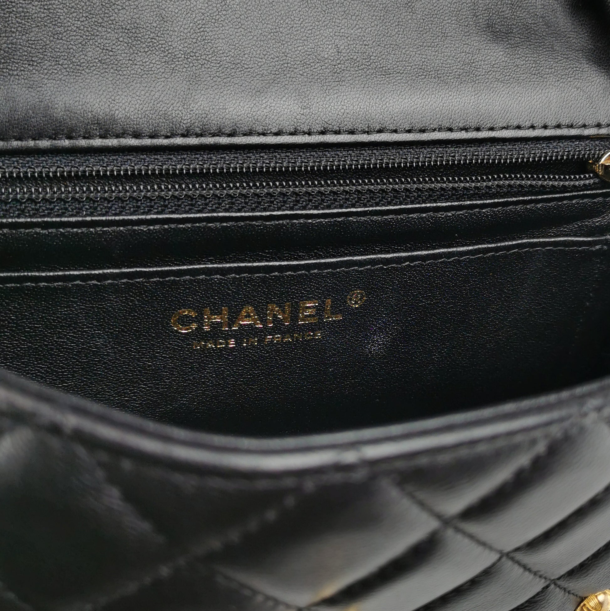 Classic Flap Seasonal limited Edition Mini Lambskin CC turn-lock