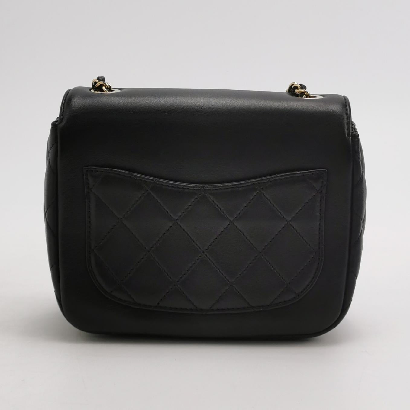 Flap Bag Lambskin CC turn-lock logo