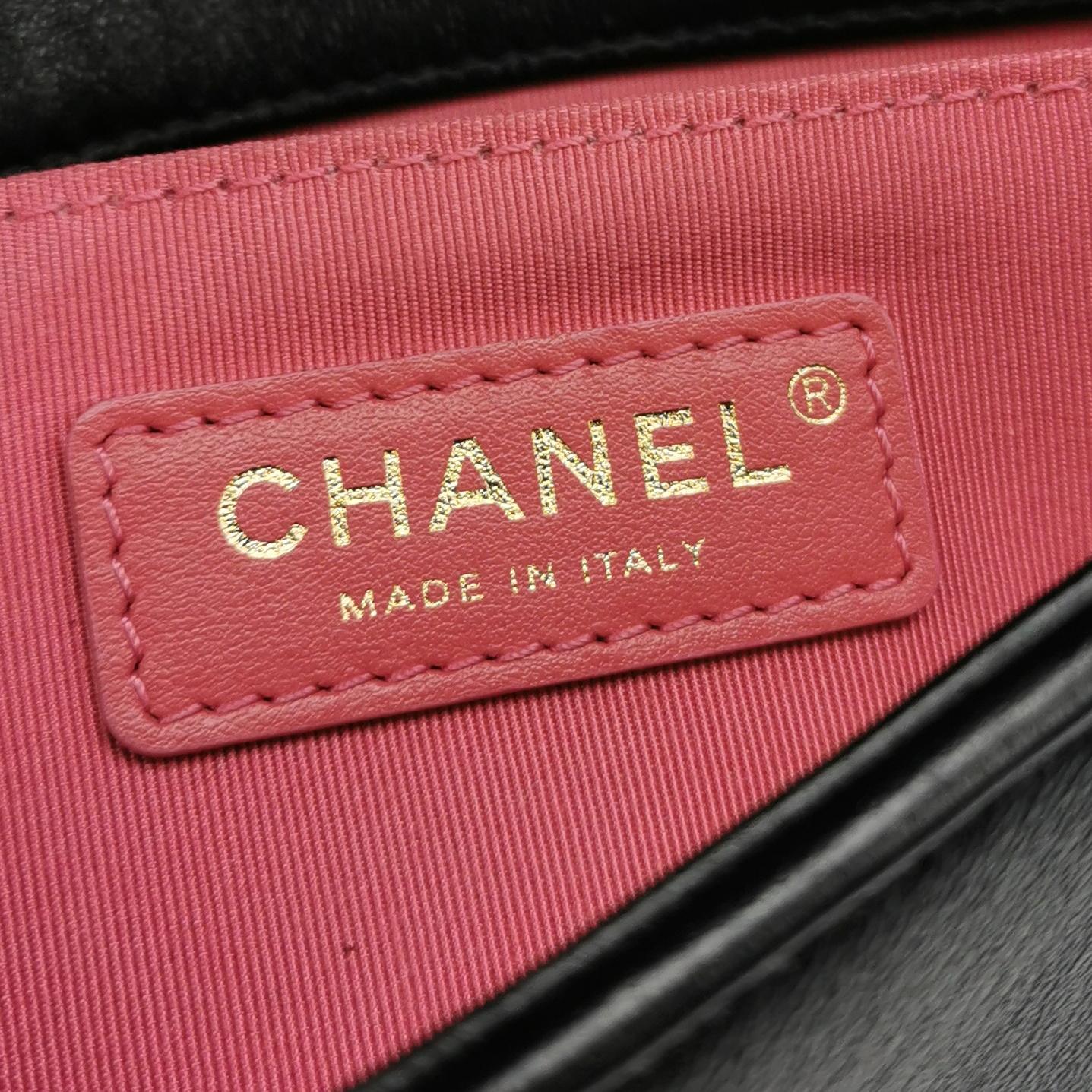 Flap Bag Lambskin CC turn-lock logo