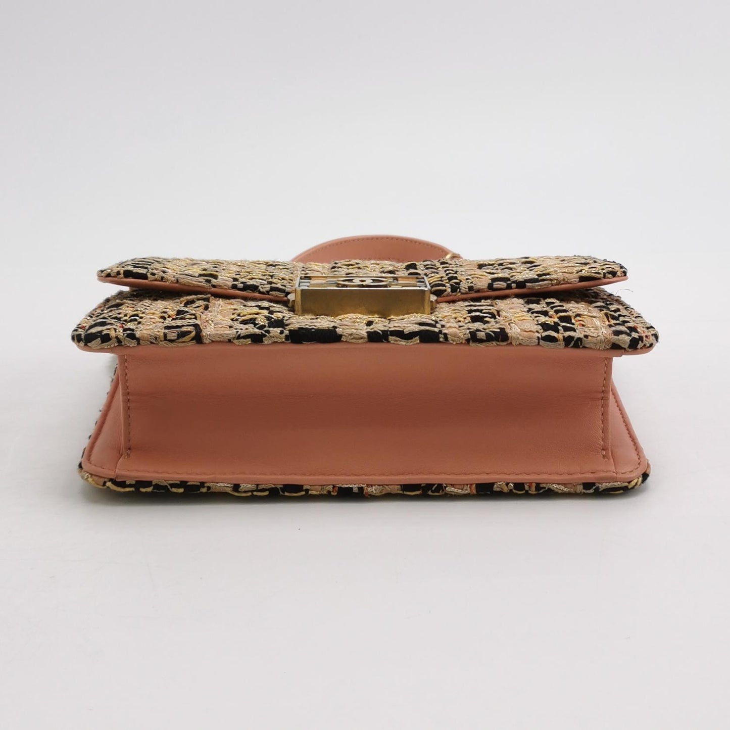 Classic Flap Seasonal limited Edition Small Lambskin CC turn-lock