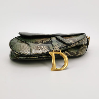Saddle
