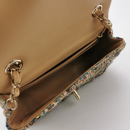Classic Flap Seasonal limited Edition Mini CC turn-lock