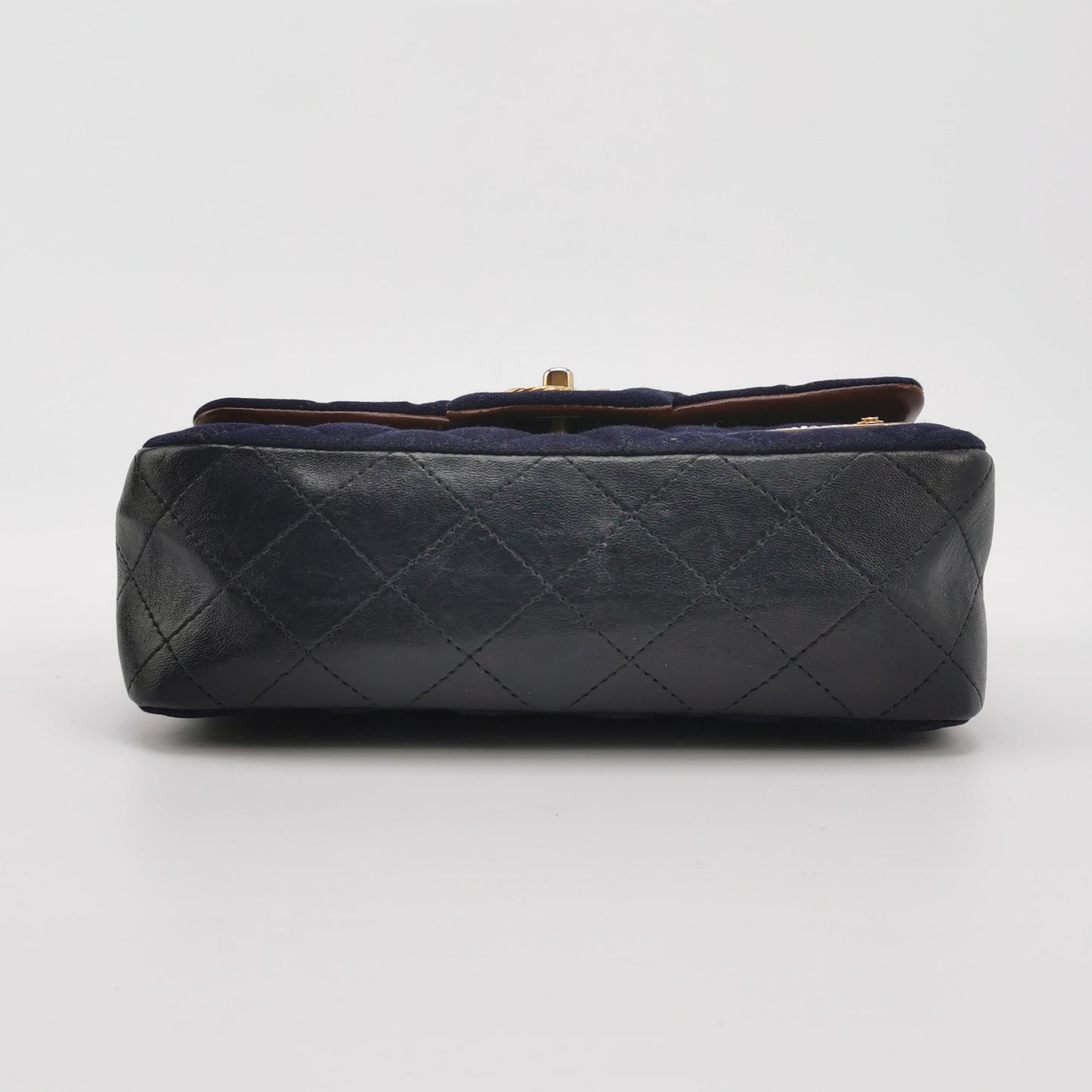 Classic Flap Seasonal limited Edition Mini Lambskin CC turn-lock