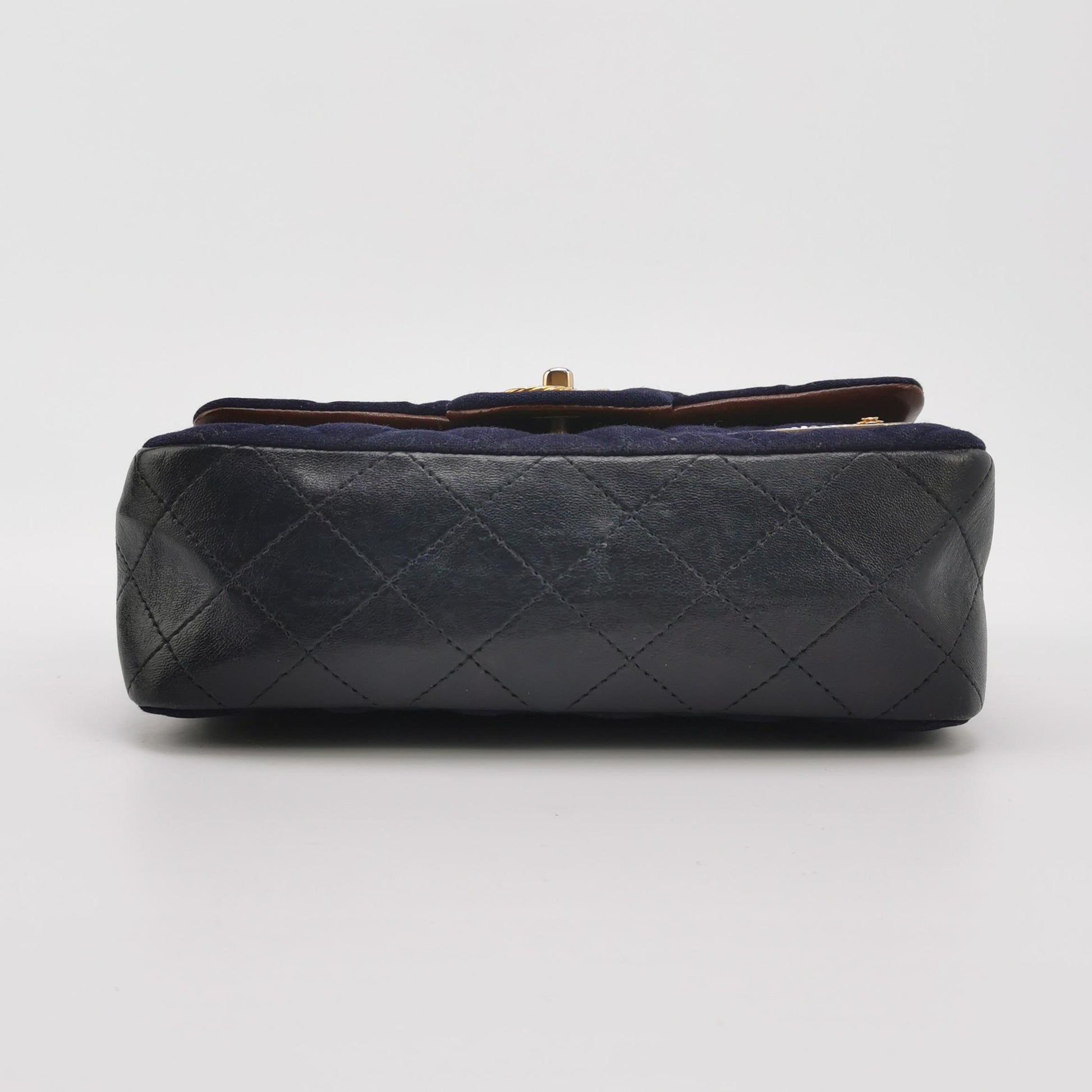 Classic Flap Seasonal limited Edition Mini Lambskin CC turn-lock