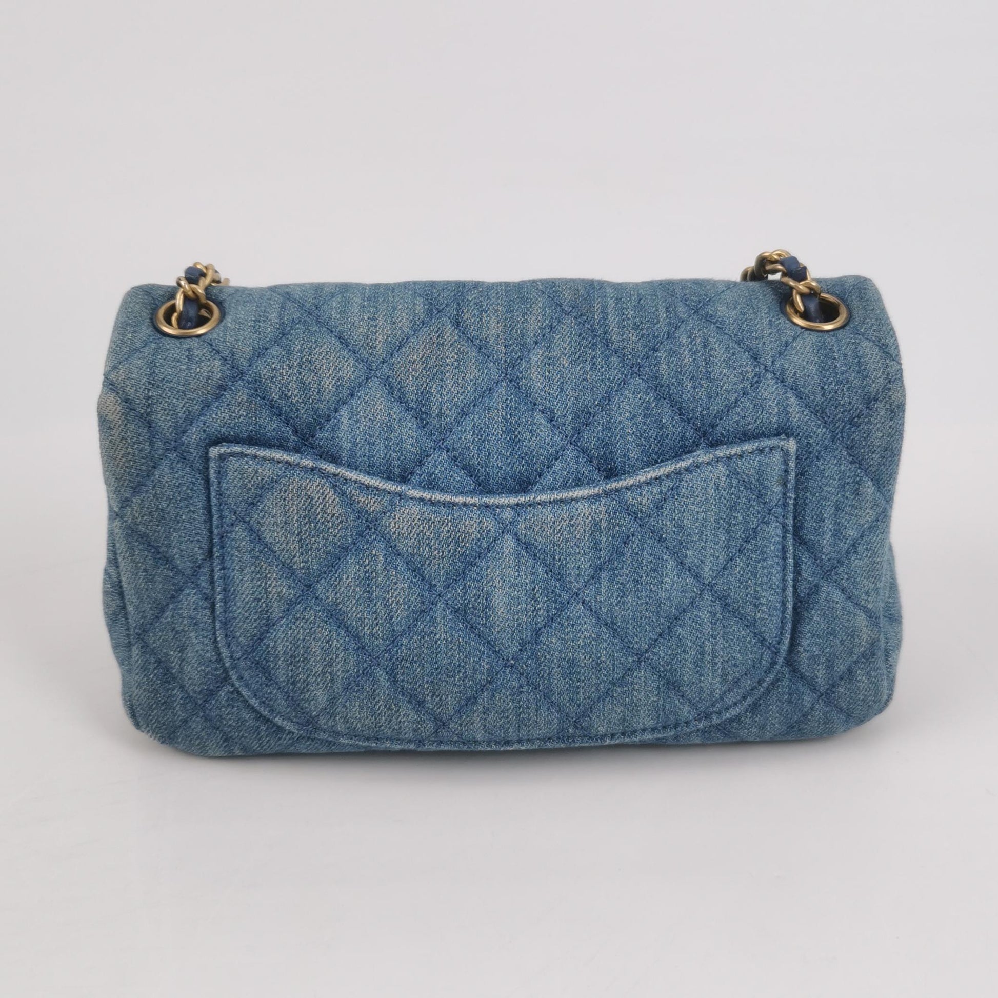 Classic Flap Seasonal limited Edition Mini Denim Denim Gold CC turn-lock