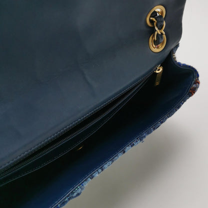 Classic Flap Seasonal limited Edition Medium CC turn-lock