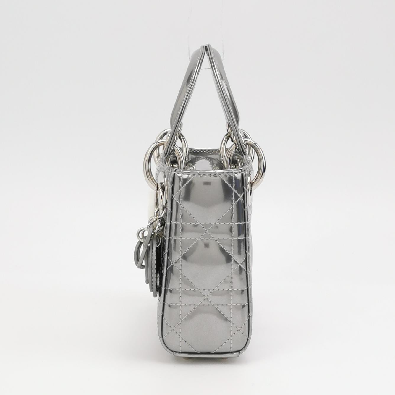 Lady Dior Patent leather Logo