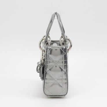 Lady Dior Patent leather Logo