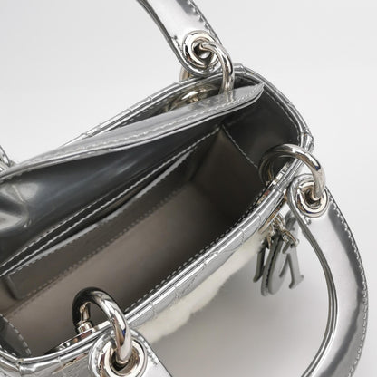 Lady Dior Patent leather Logo