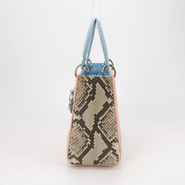 Lady Dior Medium Lambskin quilted Logo