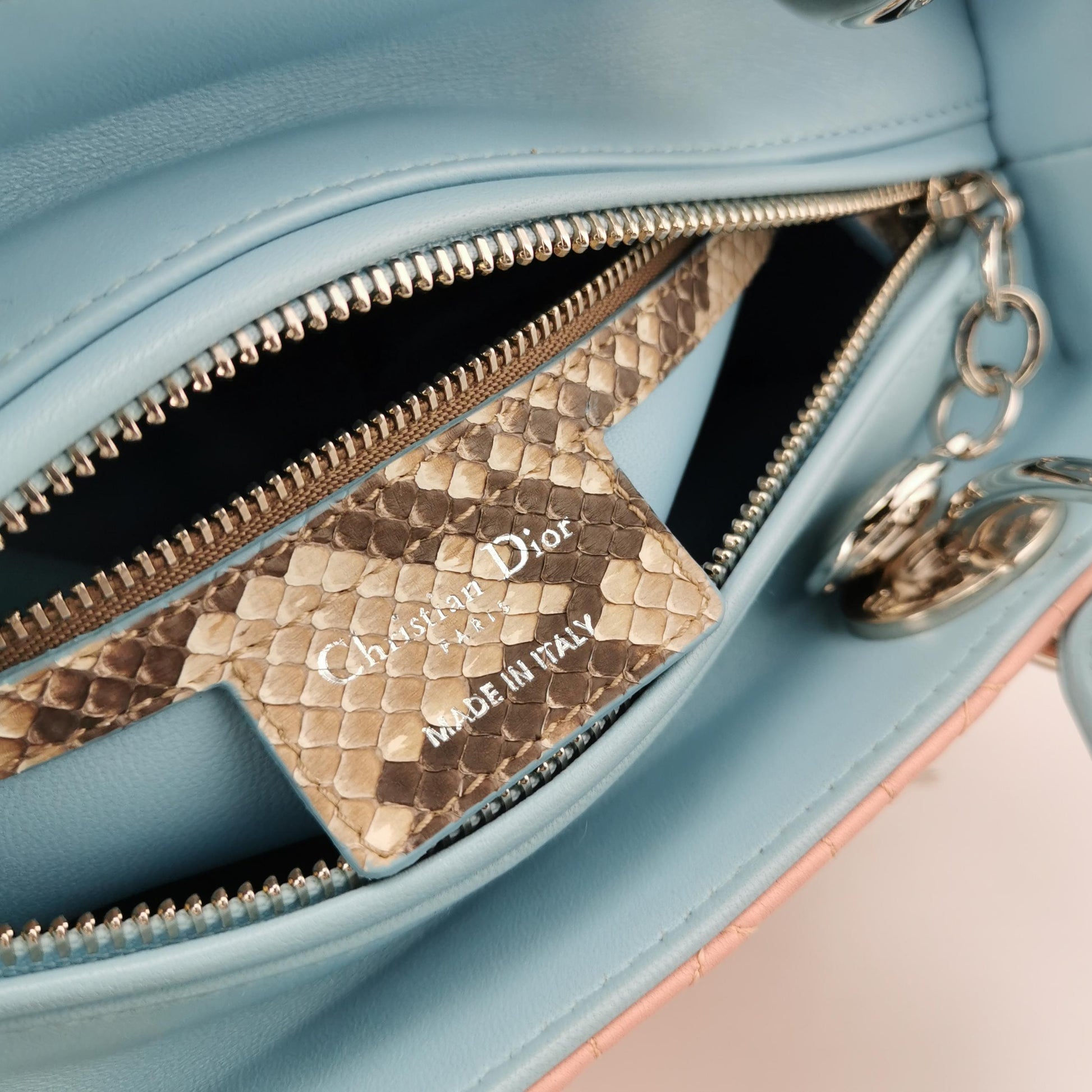 Lady Dior Medium Lambskin quilted Logo