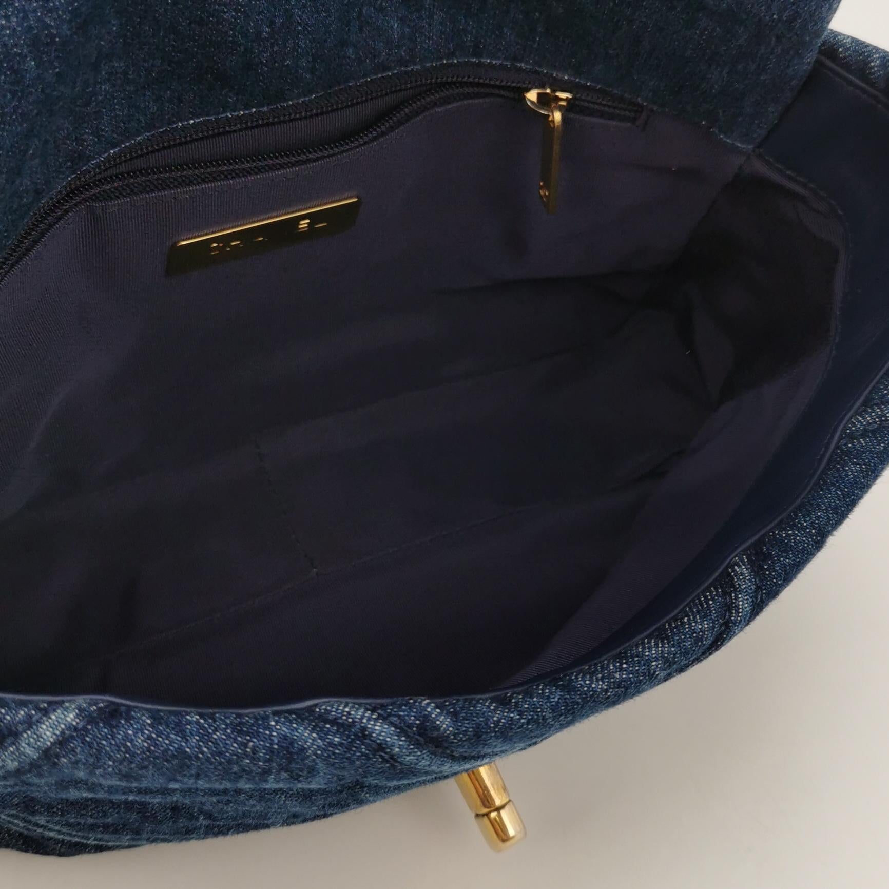 19Bag Small Denim quilted CC turn-lock