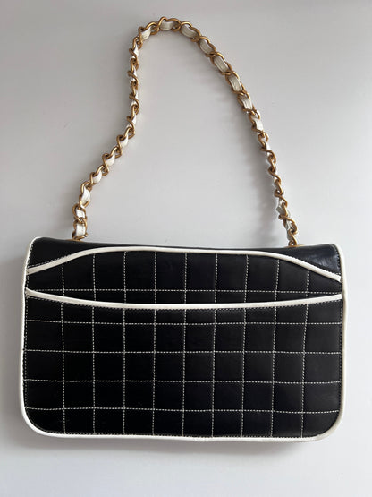 Chanel 2.55 reissue bag from 2000
