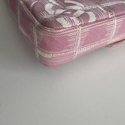 Vintage Chanel Pink Travel Ligne E/W Flap bag