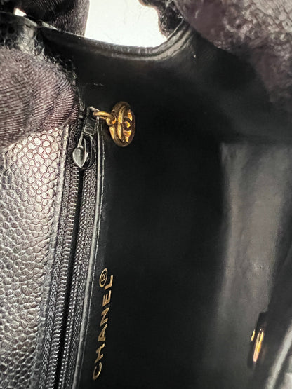 Pre-Owned Chanel Vintage 24K gold black caviar cross body mini square flap bag