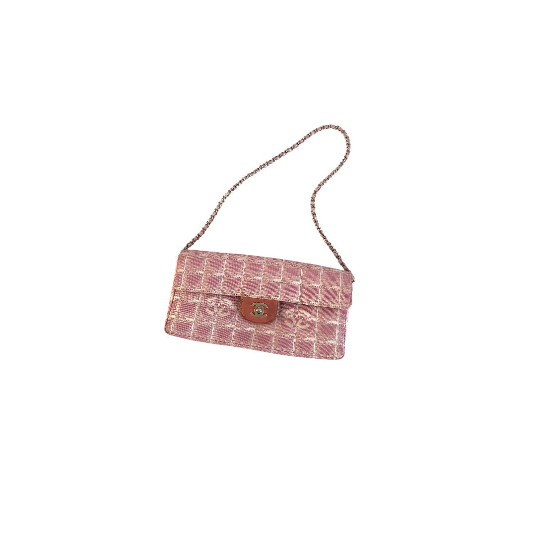 Vintage Chanel Pink Travel Ligne E/W Flap bag