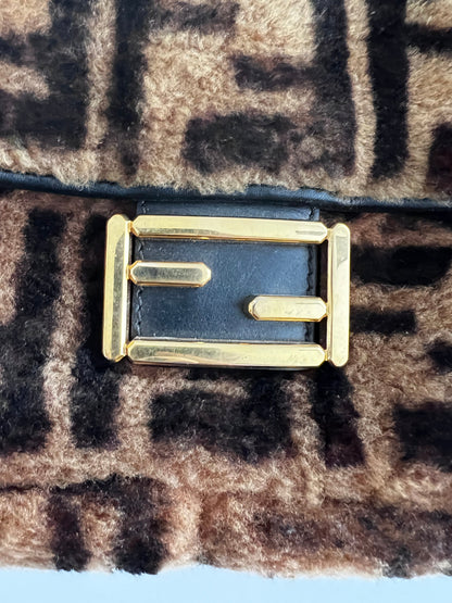 Fendi FF shearling baguette(old style)