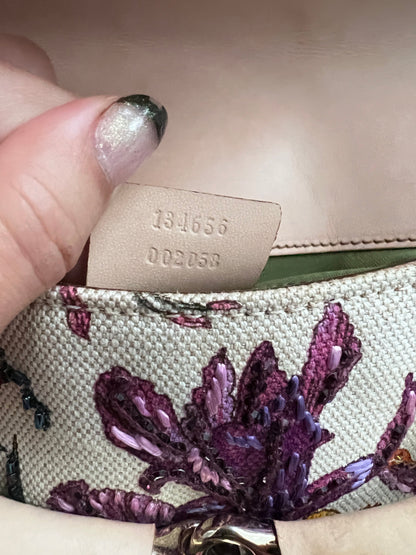 Gucci beaded floral horsebit chain